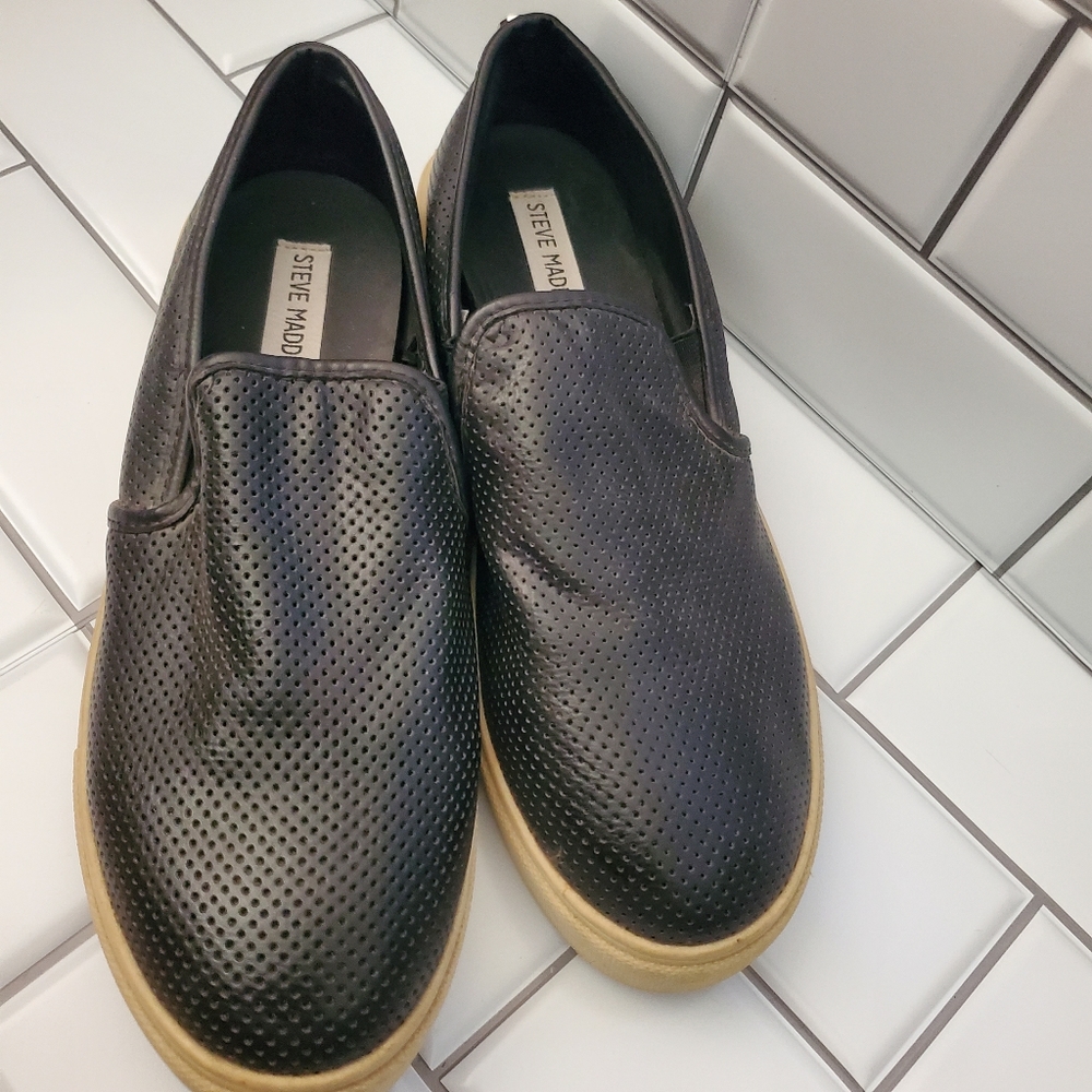 Steve Madden Evrest Perforated Black Slip On Shoes